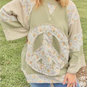 POL Floral Peace Sign Top